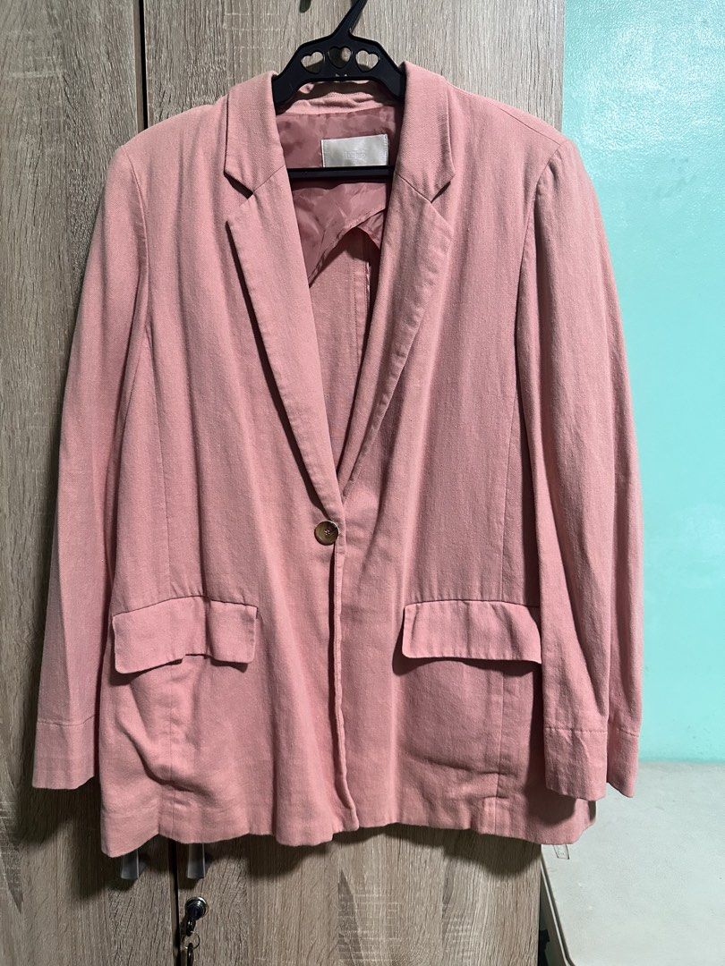 Pink Blazer (Category: Coats, Jackets and Outerwear) located in Manila. Submitted by love.lyxph (Listing ID 1468619747, Image 2). Description: Pretty sa actual Oversized .