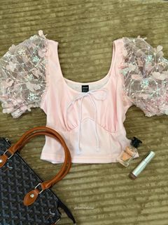 (Category: ) located in . Submitted by deartrunkcloset (Listing ID 1468709845, Image 1). Description: .