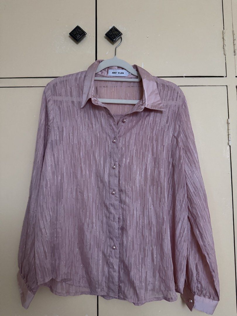 Pink vintage button down longsleeves (Category: Longsleeves) located in Quezon City. Submitted by sufjanxcx (Listing ID 1468686810, Image 1). Description: Super cute in person Has pearl like buttons Size S-L.