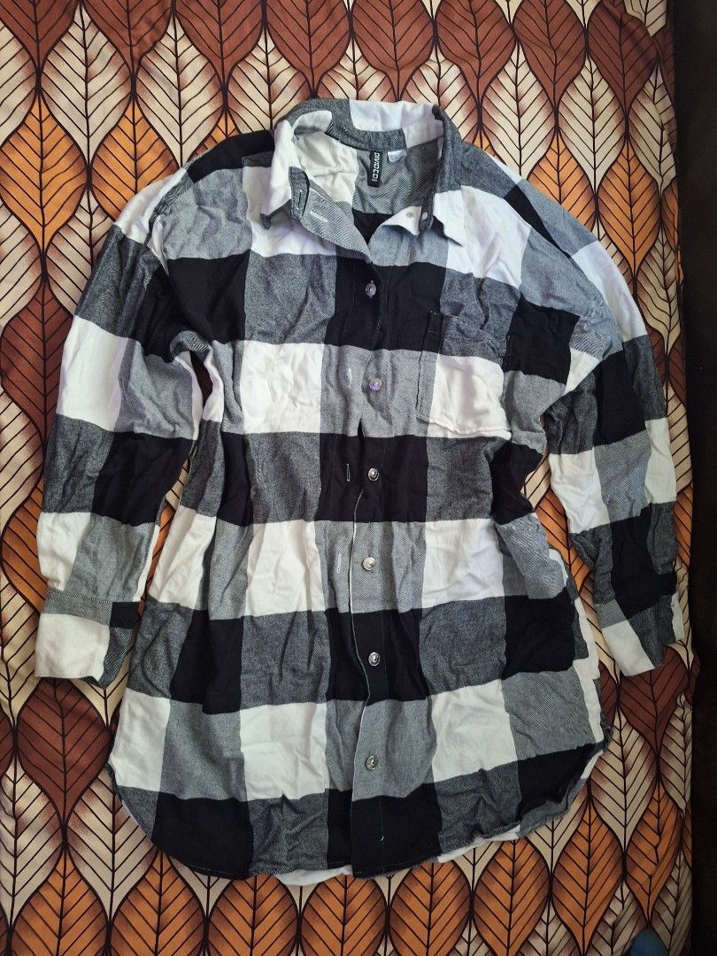 Plaid Dress (Category: Dresses) located in Manila. Submitted by bitna44 (Listing ID 1468551495, Image 1). Description: Oversized style Plaid dress can be used as long cardigan/jacket used twice.