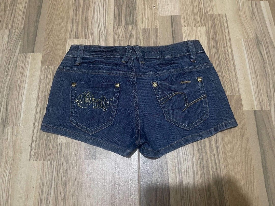 Plain Dark blue Micro Shors (Category: Shorts) located in San Pedro. Submitted by r.vynarchive (Listing ID 1468509132, Image 2). Description: Size 26 Length 9 Good condition —DM to clain and for deets.