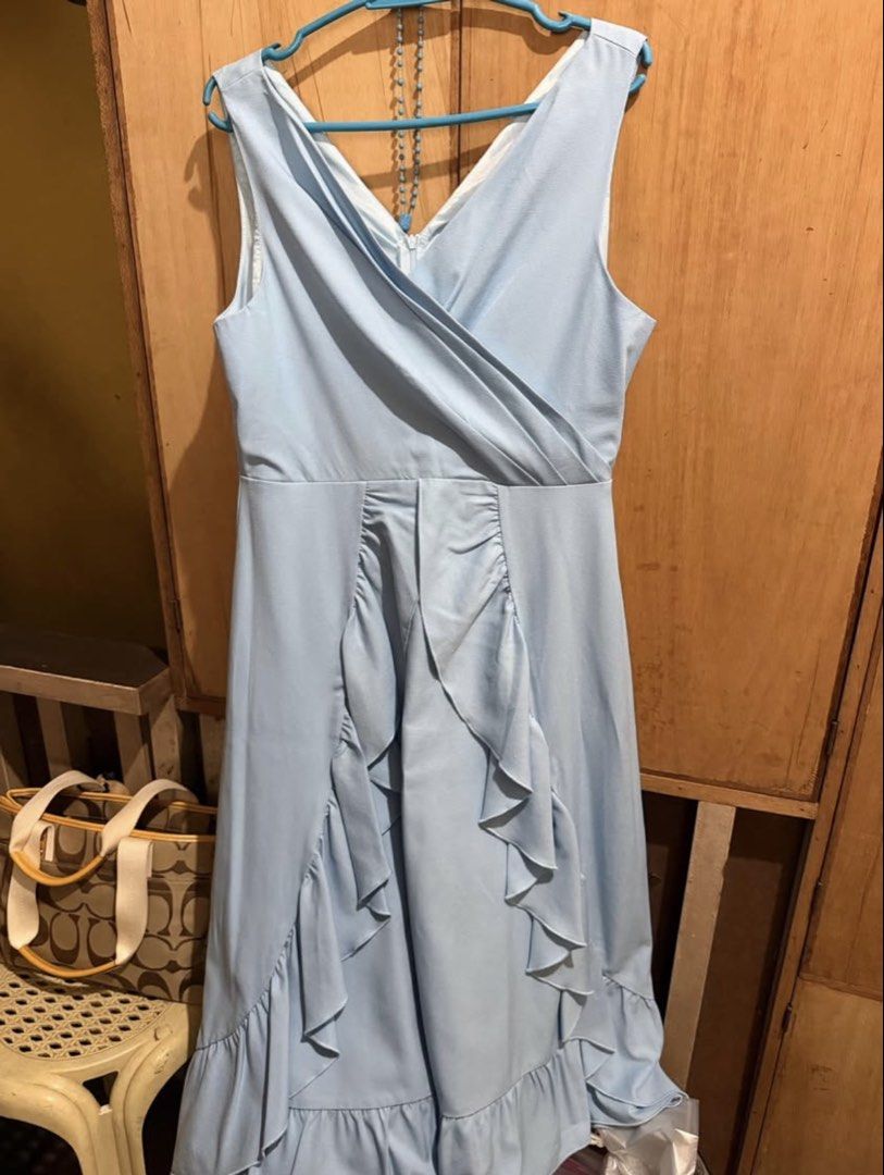 Plains and Prints x Mark Bvmgarner (Category: Dresses) located in Quezon City. Submitted by hellokathy2026 (Listing ID 1468669464, Image 1). Description: Worn 2x Plains and Prints x Mark Bumgarner Size Large fits to Medium frame .