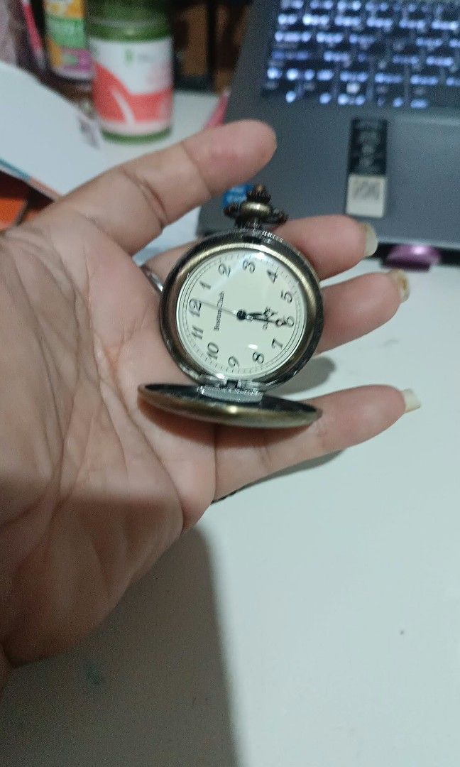 Pocket watch (Category: Women's Watches) located in Davao. Submitted by epiclion-c7dd (Listing ID 1468508302, Image 1). Description: .