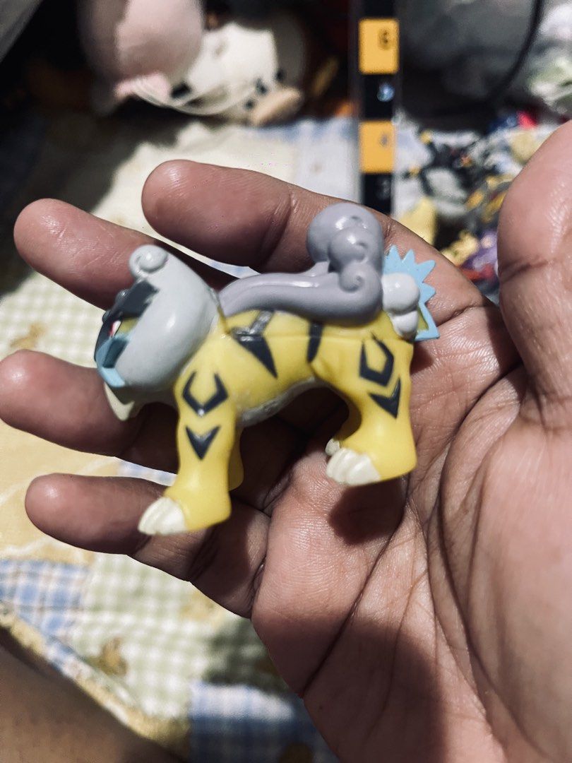 pokemon small figure set (Category: Vintage Collectibles) located in Muntinlupa City. Submitted by joanofarc1013 (Listing ID 1468525433, Image 2). Description: in very good condition all with markings.