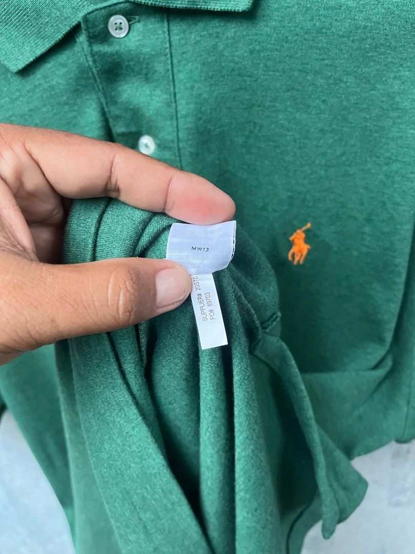 Polo Ralph Lauren (Category: Tshirts & Polo Shirts ) located in Siay. Submitted by Jaaziahthriftdumaguete (Listing ID 1468710978, Image 3). Description: Wts ❗ Polo Ralph Lauren Classic Fit ( Green) 22. 5 width 31-33 Length Longback 10/10 color rate Flawless Meron pang stick nakadikit hangtag kulang brand new na Very softy yung tela hindi mainit Mine : 1500 Free shipping fee Location Zamboanga Sibugay Mindanao.