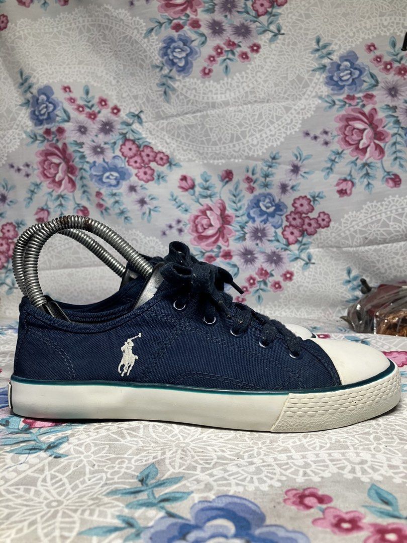 POLO RALPH LAUREN LOW TOP CANVAS SNEAKER (Category: Sneakers) located in General Mariano Alvarez. Submitted by adonid (Listing ID 1468577798, Image 1). Description: POLO RALPH LAUREN LOW TOP CANVAS SNEAKER GOOD CONDITION NORMAL SIGN OF USAGE ONLY SIZE : 23.5 cm women.