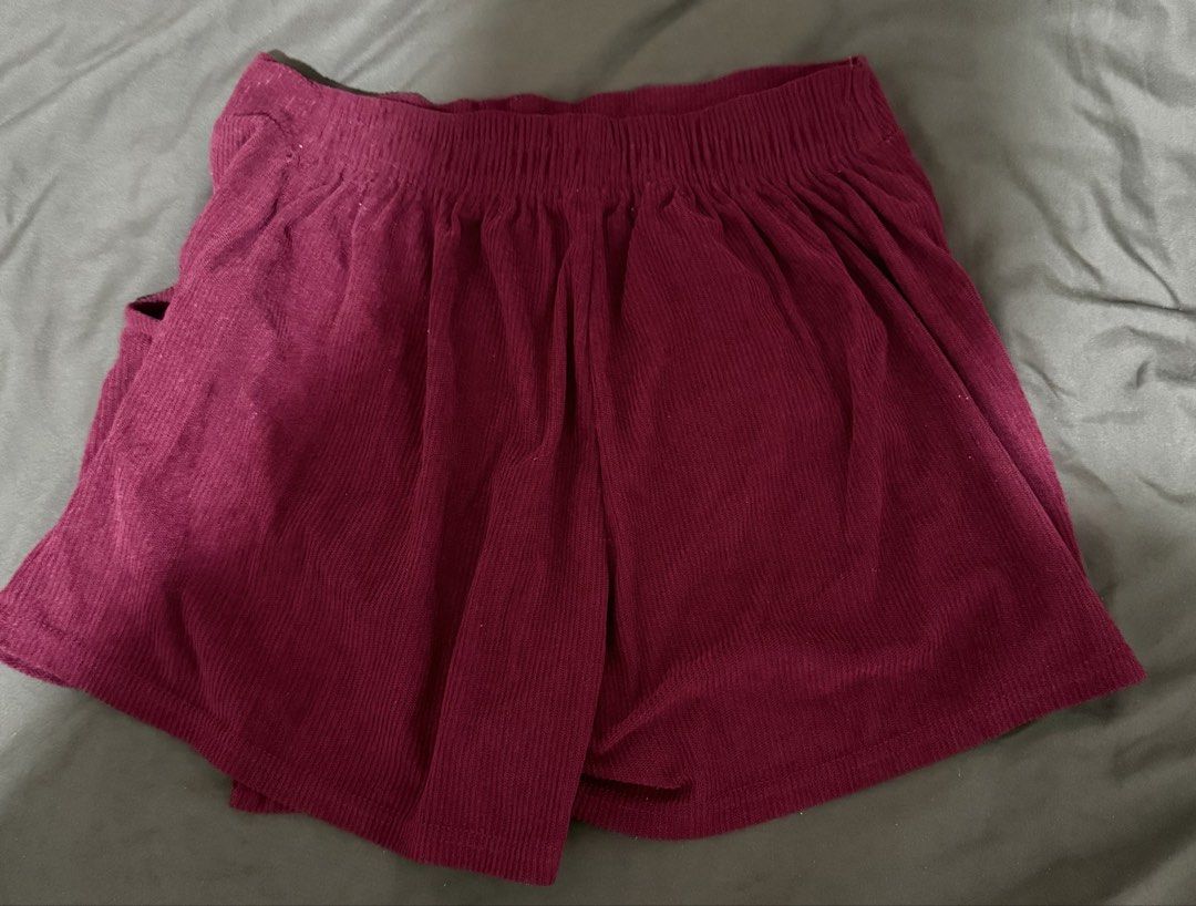 Red Corduroy Palda Shorts (Category: Shorts) located in Quezon City. Submitted by turtleandfishes (Listing ID 1468679611, Image 2). Description: Red Corduroy Palda Shorts Garterized at the back Fit up to large.