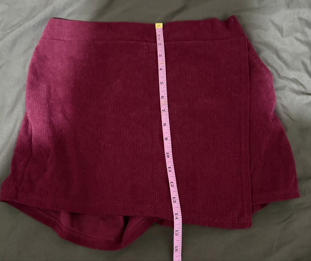 Red Corduroy Palda Shorts (Category: Shorts) located in Quezon City. Submitted by turtleandfishes (Listing ID 1468679611, Image 3). Description: Red Corduroy Palda Shorts Garterized at the back Fit up to large.