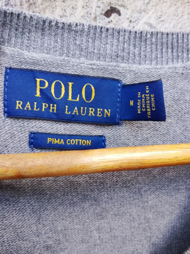 Polo RL knit vest (Category: Luxury Apparel) located in Bayombong. Submitted by jeffreybee (Listing ID 1468656325, Image 3). Description: 26.5 length 21 width can stretch to max 26 width excellent sa part ng vneck may naputol na knit pero di siya butas..