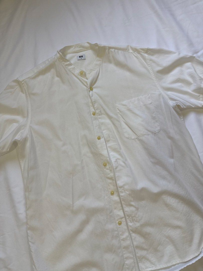 POLO SHIRT UNIQLO WHITE (Category: Formal Shirts) located in General Trias. Submitted by fellasunshine (Listing ID 1468632656, Image 1). Description: - you can check orig price online - rfs decluttering - j&t or lalamove.