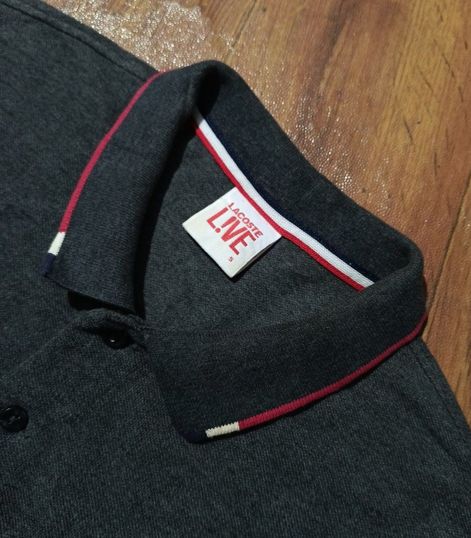 Poloshirt (Category: Activewear) located in Valencia. Submitted by castilloukay_372f09 (Listing ID 1468701682, Image 3). Description: .