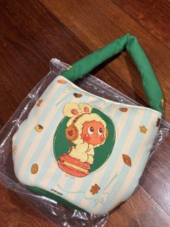 (Category: ) located in . Submitted by shopaholic_____ (Listing ID 1468500444, Image 1). Description: .