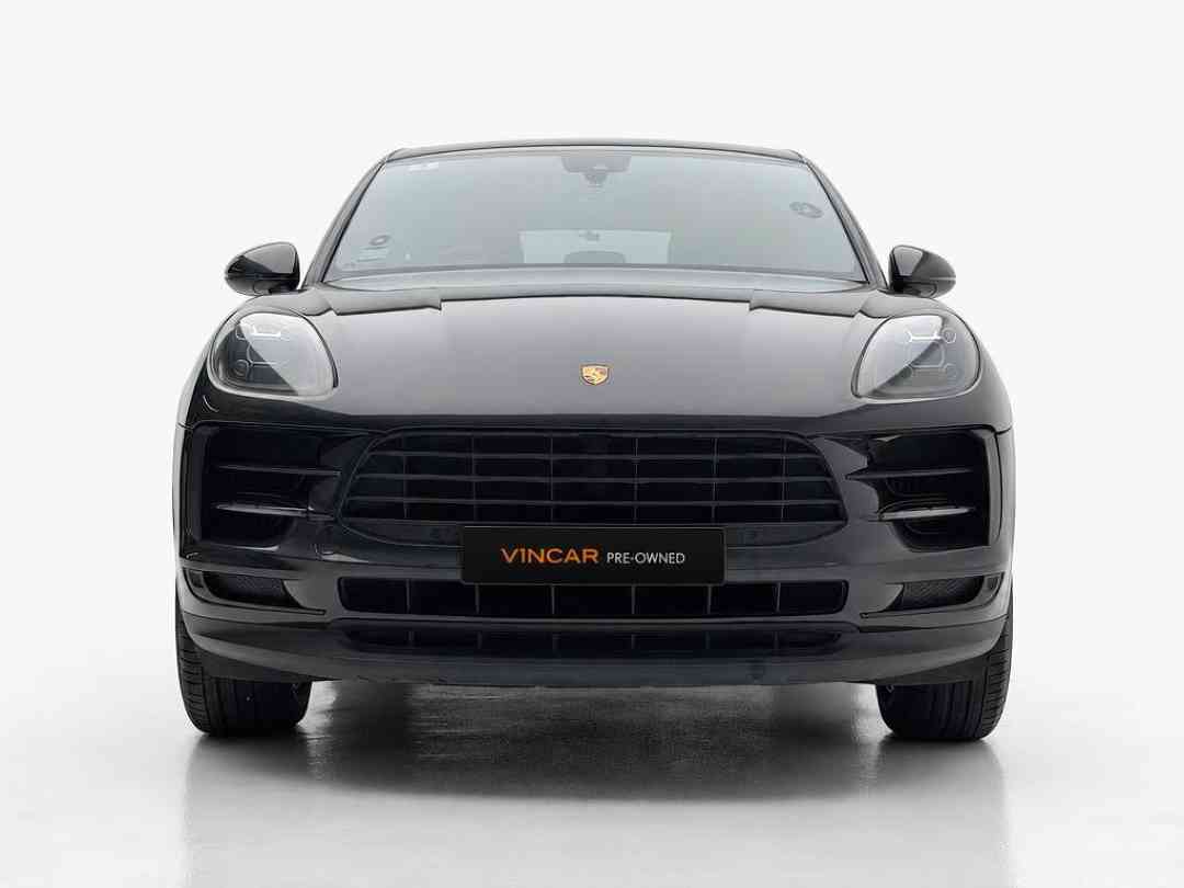 (Category: ) located in . Submitted by vincar_pre-owned (Listing ID 1468527195, Image 1). Description: .