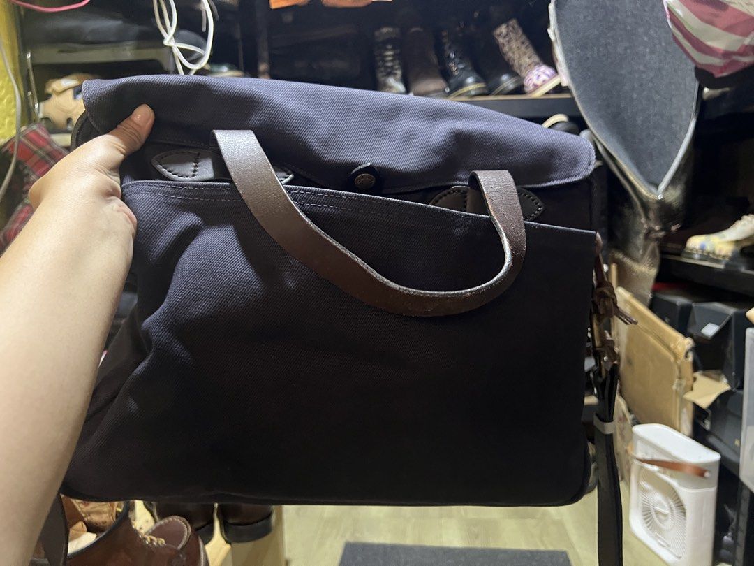 Porseyl Filson Briefcase Black (Category: Briefcases) located in Manila. Submitted by babesdohaylo (Listing ID 1468587497, Image 3). Description: Porseyl Filson Briefcase Black Available For Layaway P 14,999 In Good Condition 12”height 16”width Location: Bambang Market Tondo Manila Stall # 8 Message po muna bago pumunta For more items visit the following FB Page: The Boot Shop Ph Dr. Martens Ph Sell/Swap Carousel App: edsantos27 / babesdohaylo Di