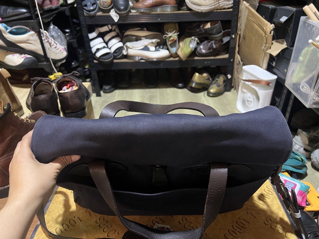 Porseyl Filson Briefcase Black (Category: Briefcases) located in Manila. Submitted by babesdohaylo (Listing ID 1468587497, Image 2). Description: Porseyl Filson Briefcase Black Available For Layaway P 14,999 In Good Condition 12”height 16”width Location: Bambang Market Tondo Manila Stall # 8 Message po muna bago pumunta For more items visit the following FB Page: The Boot Shop Ph Dr. Martens Ph Sell/Swap Carousel App: edsantos27 / babesdohaylo Di