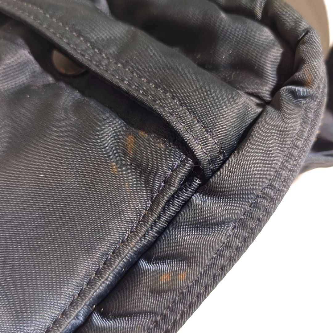 Porter Tanker Sling Bag❗ (Category: Sling Bags) located in Baguio. Submitted by freshmarket_2600 (Listing ID 1468585434, Image 3). Description: 1580+sf with minimal rust stain 8.5/10 color rate bluish black.