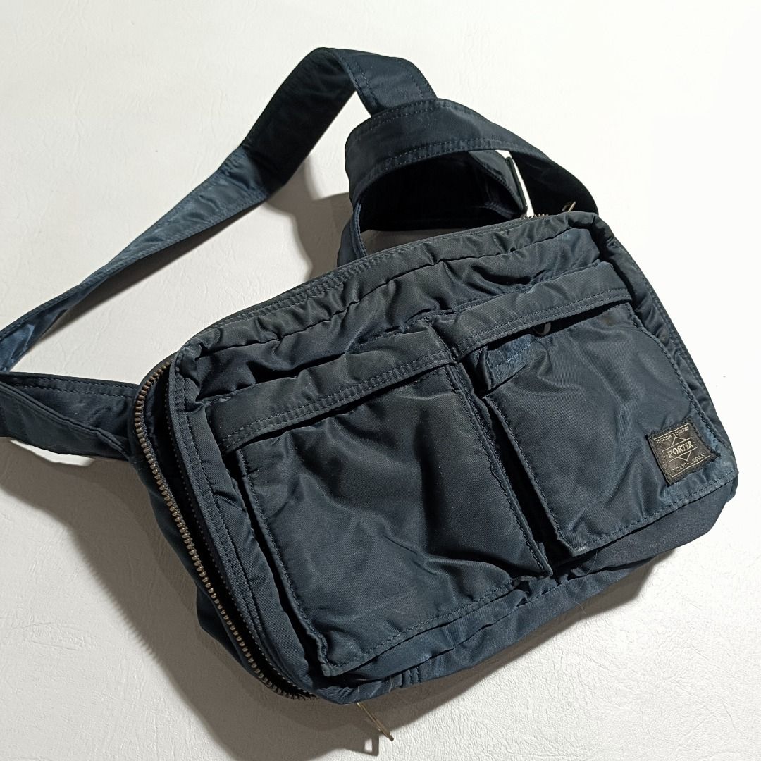 Porter Tanker Sling Bag❗ (Category: Sling Bags) located in Baguio. Submitted by freshmarket_2600 (Listing ID 1468585434, Image 2). Description: 1580+sf with minimal rust stain 8.5/10 color rate bluish black.