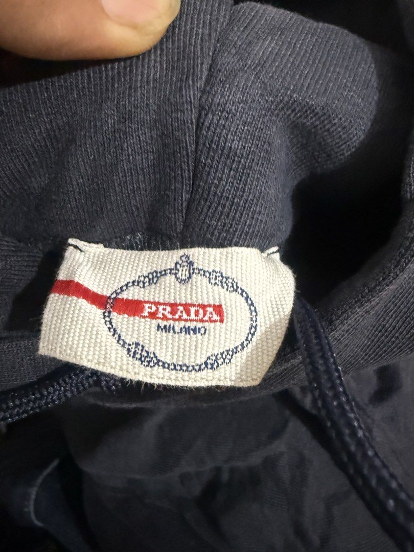 Prada hoodie red tab (Category: Coats, Jackets and Outerwear) located in Maramag. Submitted by thriftshoesapparatus (Listing ID 1468668807, Image 2). Description: .