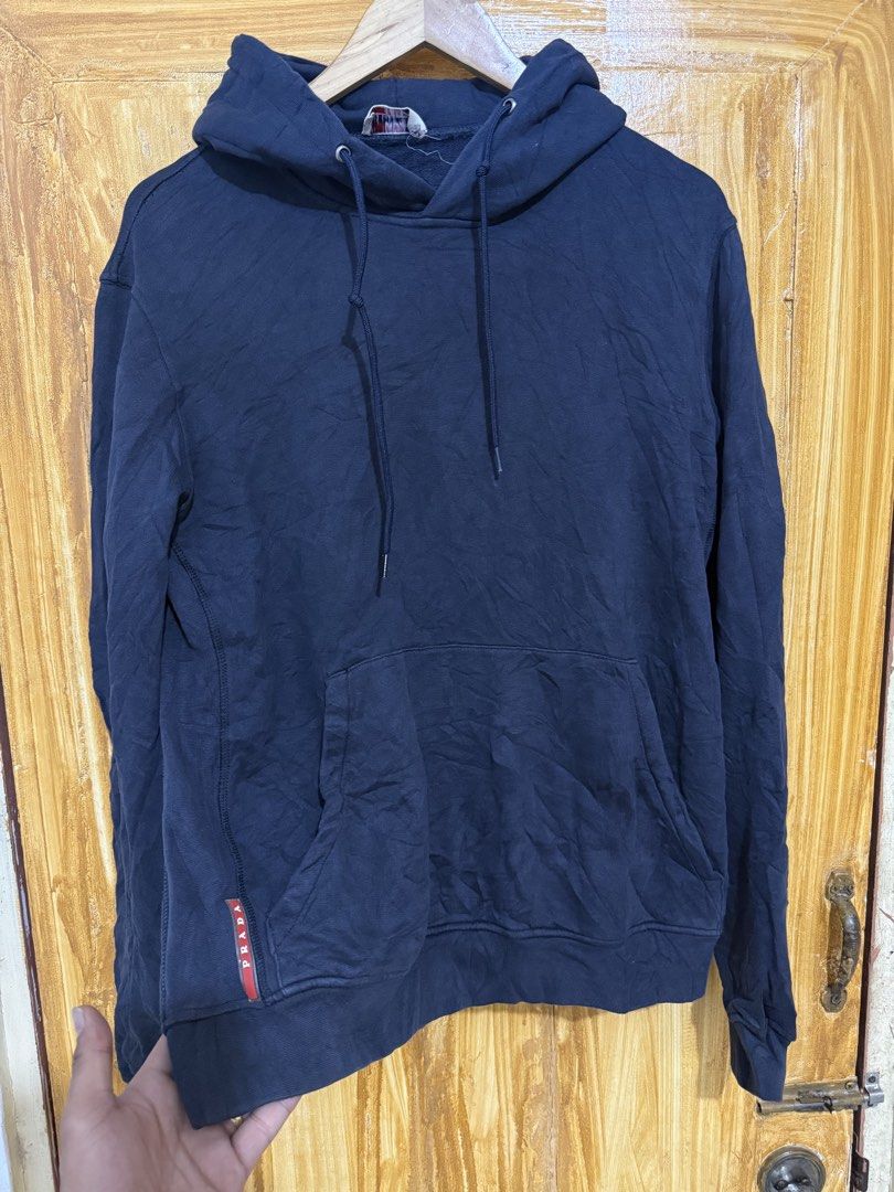 Prada hoodie red tab (Category: Coats, Jackets and Outerwear) located in Maramag. Submitted by thriftshoesapparatus (Listing ID 1468668807, Image 1). Description: .