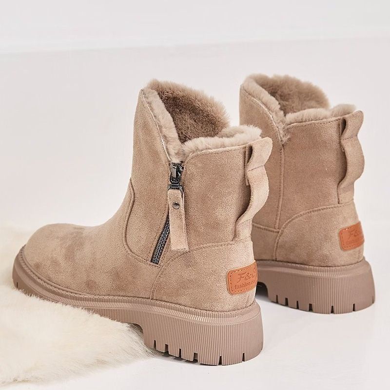 Preloved Boots Size 41 (Category: Boots) located in Pasig City. Submitted by msdealsstyles (Listing ID 1468515030, Image 1). Description: Preloved Boots Size 41 Like New Condition Available on November 20, 2026.