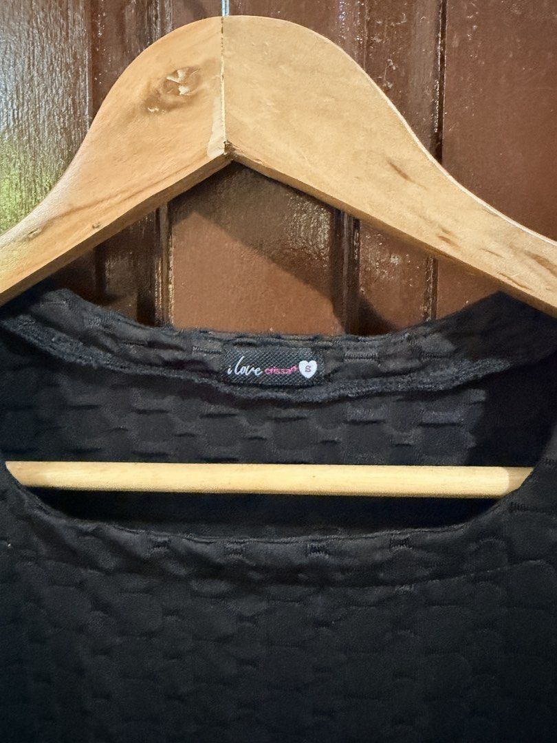 Pre-loved Crissa Crop Top (Category: Shirts) located in Muntinlupa City. Submitted by sashaloves (Listing ID 1468510063, Image 2). Description: Pre-loved Crissa Crop Top for Teens Size on tag: Small Color: Black In good used condition Please manage your expectations. You are considering a used item. MOP: BPI | GCash | Maribank No COD/COP. SF c/o miner.