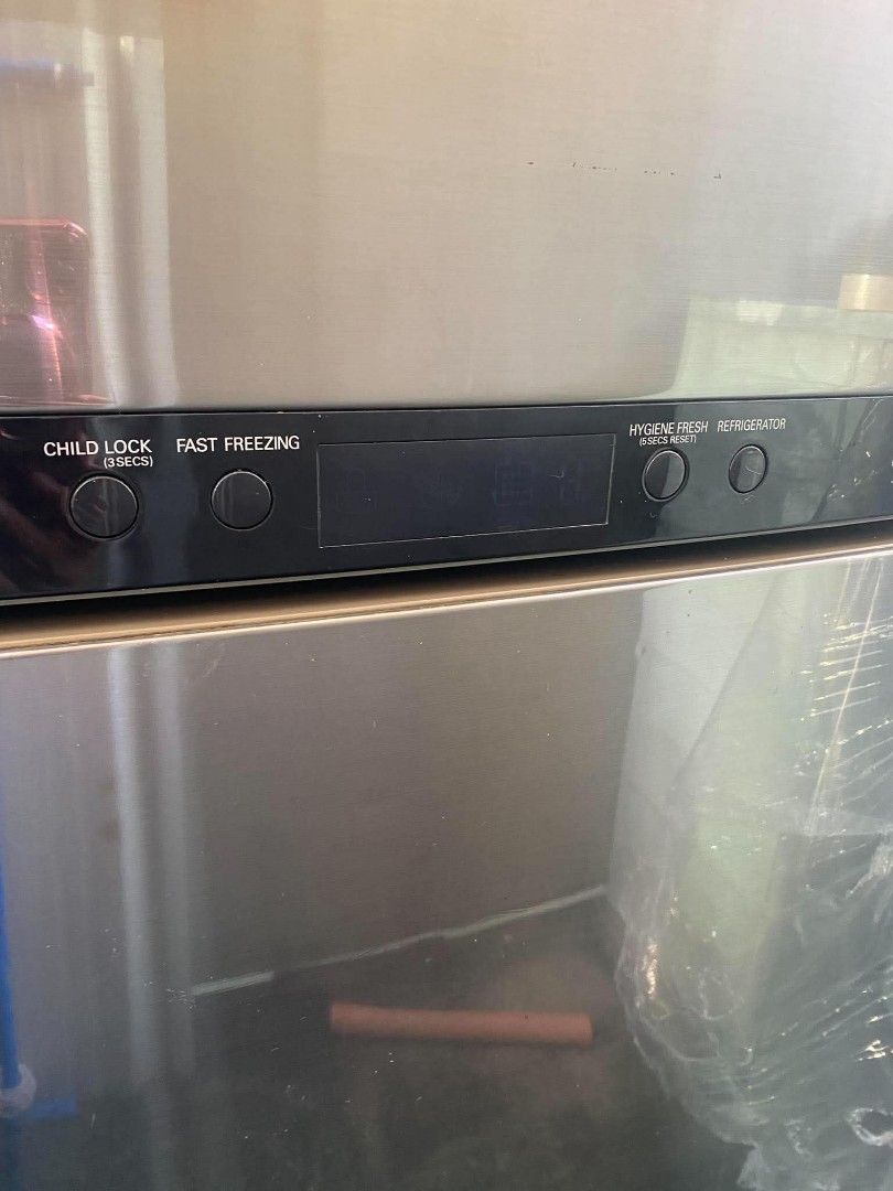 Preloved Ref and Freezer LG inverter (Category: Refrigerators and Freezers) located in Antipolo. Submitted by PickClickShip (Listing ID 1468578887, Image 3). Description: LG inverter Refrigerator @P18500 - inverter - 2 door Ref - good working unit - fast cooling unit - missing 1 ref shelf, detached Chiller door(broken) - freezer interior door with a little warp due to storage outdoor and shipment - previously used in a coffee shop - bought it aro