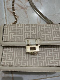(Category: ) located in . Submitted by enithing_preloved (Listing ID 1468569664, Image 1). Description: .