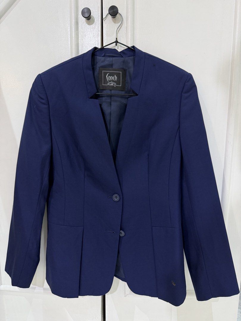 PREMIUM BLAZERS (Category: Coats, Jackets and Outerwear) located in Pasig City. Submitted by roxannecawaling (Listing ID 1468625494, Image 3). Description: 📍pasig -Decluttering -P400- P250 each ❌❌sold 1&5❌❌.