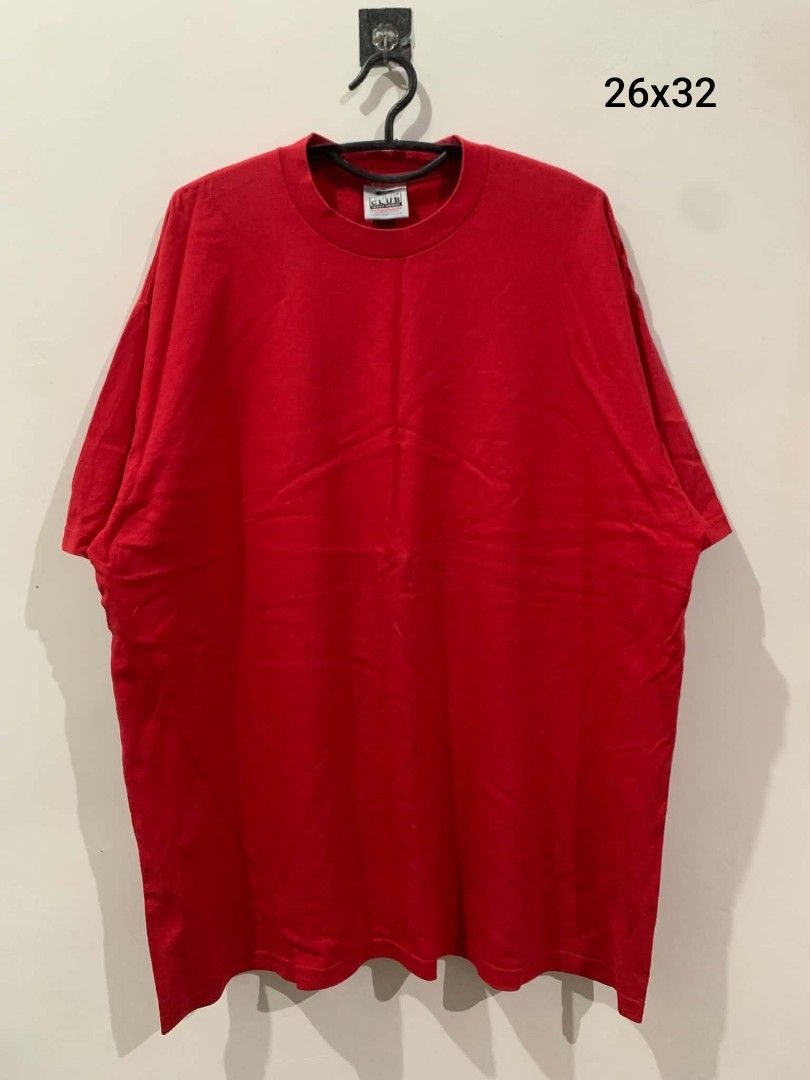 PRO CLUB Tee (Category: Tshirts & Polo Shirts ) located in Quezon City. Submitted by reiner777 (Listing ID 1468691721, Image 1). Description: PRO CLUB Oversized Tee (Red) 2XL - 26x32 9.8 Color rate 9.8 Condition rate Money back guaranteed if proven details are inaccurate 💯..