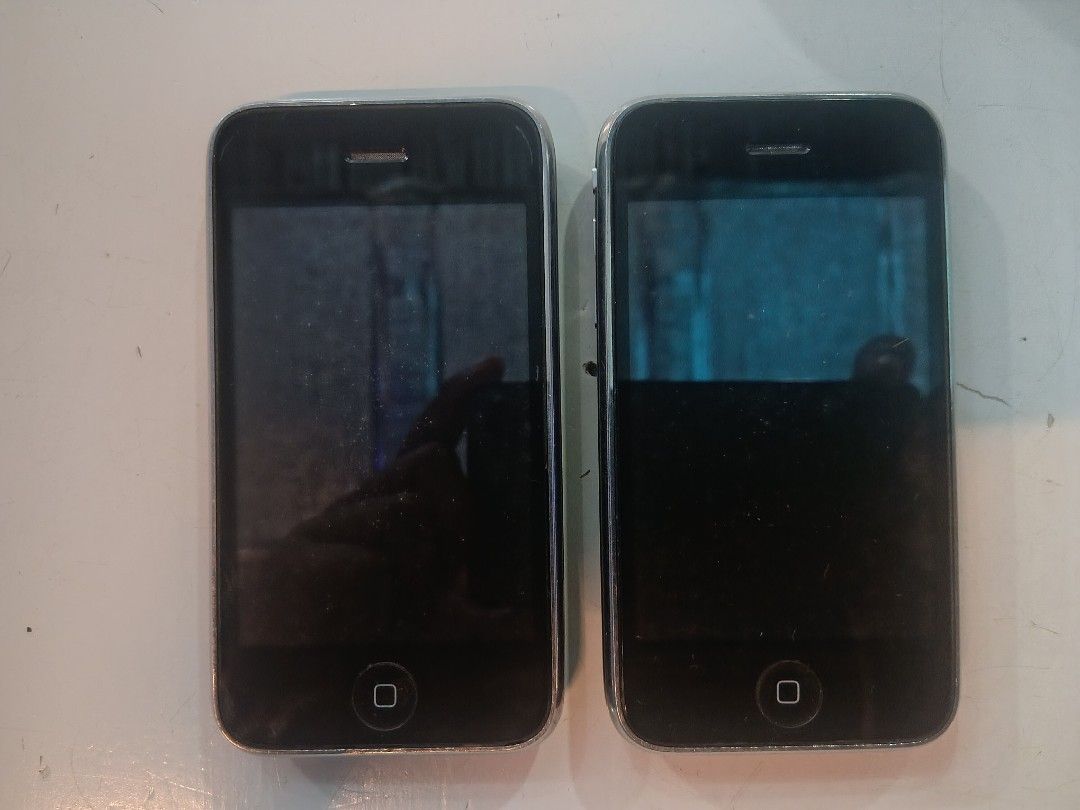 PSP x IPhone 3G take all (Category: Vintage Collectibles) located in Puerto Princesa. Submitted by wizardofozzy_28 (Listing ID 1468661416, Image 2). Description: .