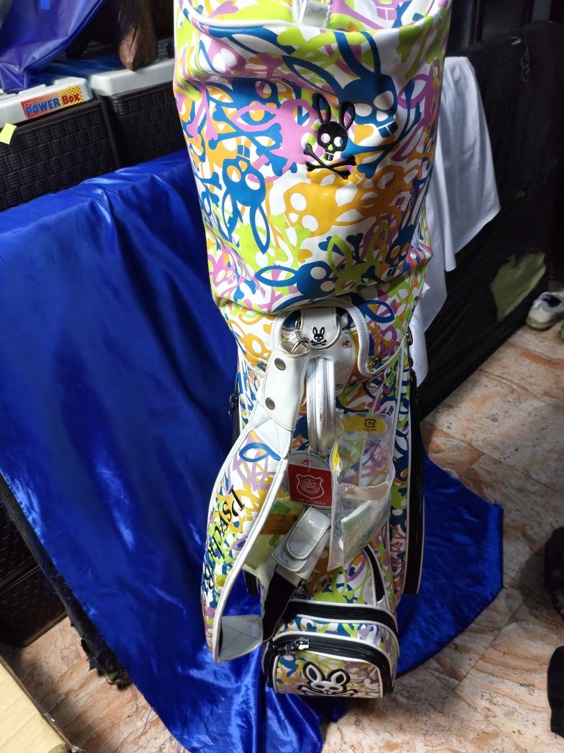 Psycho Bunny GOLF CART BAG (Category: Golf) located in Manila. Submitted by meiyeon2 (Listing ID 1468707177, Image 2). Description: Psycho Bunny golf cart bag.. slightly use. come with minor flaws due to transporting amd handling to unload from container. it comes with Golf bag cover...