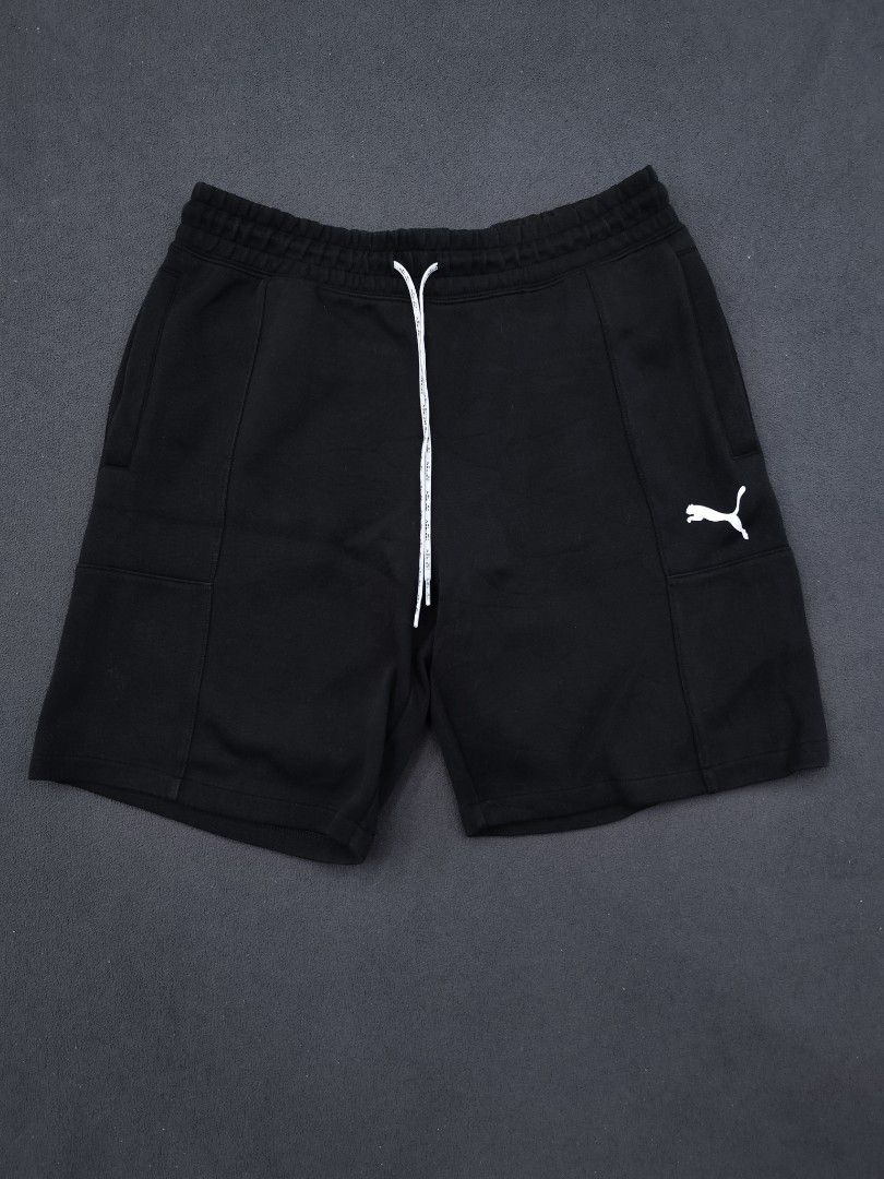 Puma Cotton Shorts (Category: Shorts) located in Bulacan. Submitted by emilj23 (Listing ID 1468603394, Image 1). Description: Puma Cotton Shorts Size L on tag L 18 W 30-36 Leg Hole 11 Condition 9/10 Color rate 9/10 No Issue.