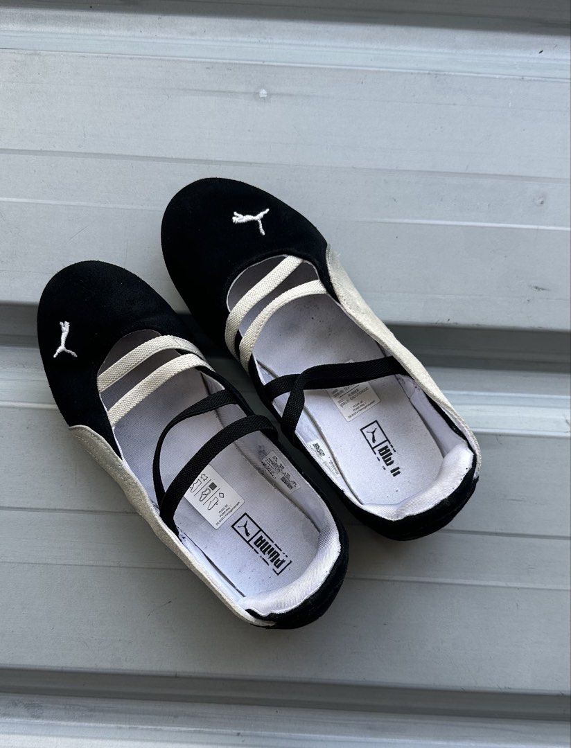Puma Speedcat Ballet (Category: Babies & Kids Fashion) located in Marikina City. Submitted by azaero (Listing ID 1468570057, Image 1). Description: Size kids / Youth / Women's US 3.5c / cm 21.5 / Euro 35 Good Condition Minimal stain .
