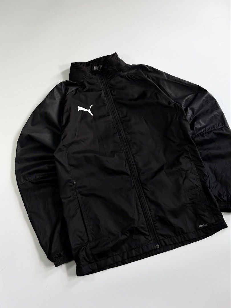 PUMA WINDBREAKER (Category: Coats, Jackets and Outerwear) located in Valenzuela. Submitted by veriez_gems (Listing ID 1468625051, Image 3). Description: Brand: Puma Size: Asia S (Small) Style / Type: Lightweight athletic windbreaker jacket with a mock neck collar and full-zip front Good fittings Guaranteed authenticy Features: Puma windCELL designed to keep out wind and maintain body temperature (indicated by the hem graphic) Full-length front zi
