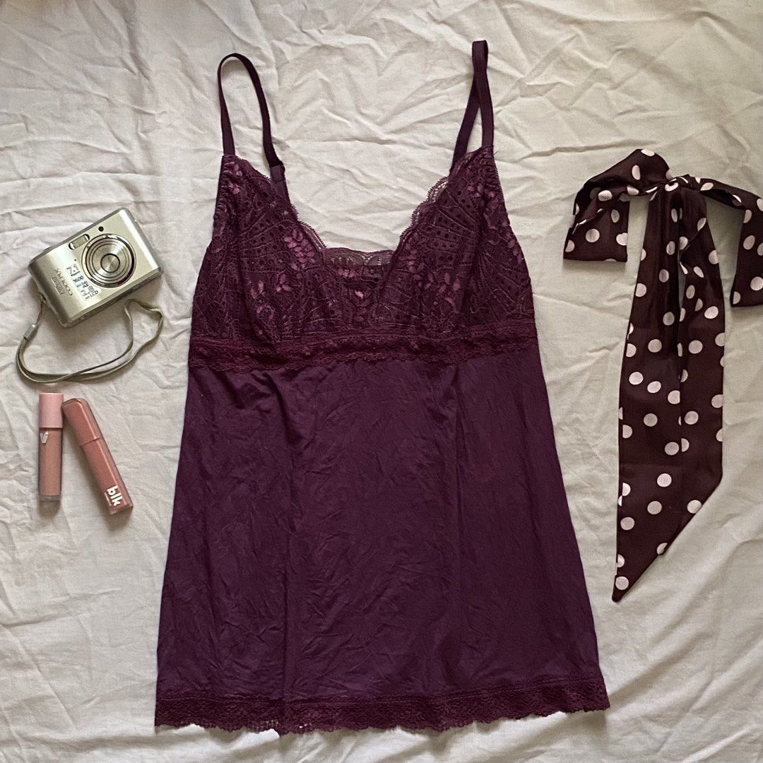 PURPLE CAMI-LACE TOP (Category: Sleeveless) located in Quezon City. Submitted by trimary_apparel (Listing ID 1468505301, Image 1). Description: Fabric: 95% Modal, 5% Spandex Issue: see last slide kindly read before mining: ㅤꨄ︎ first to pay basis ㅤꨄ︎ no return/exchange of items unless seller’s fault ㅤꨄ︎ some items are thrifted & preloved, manage your expectations ㅤㅤꨄ︎ mon-tues shipment .