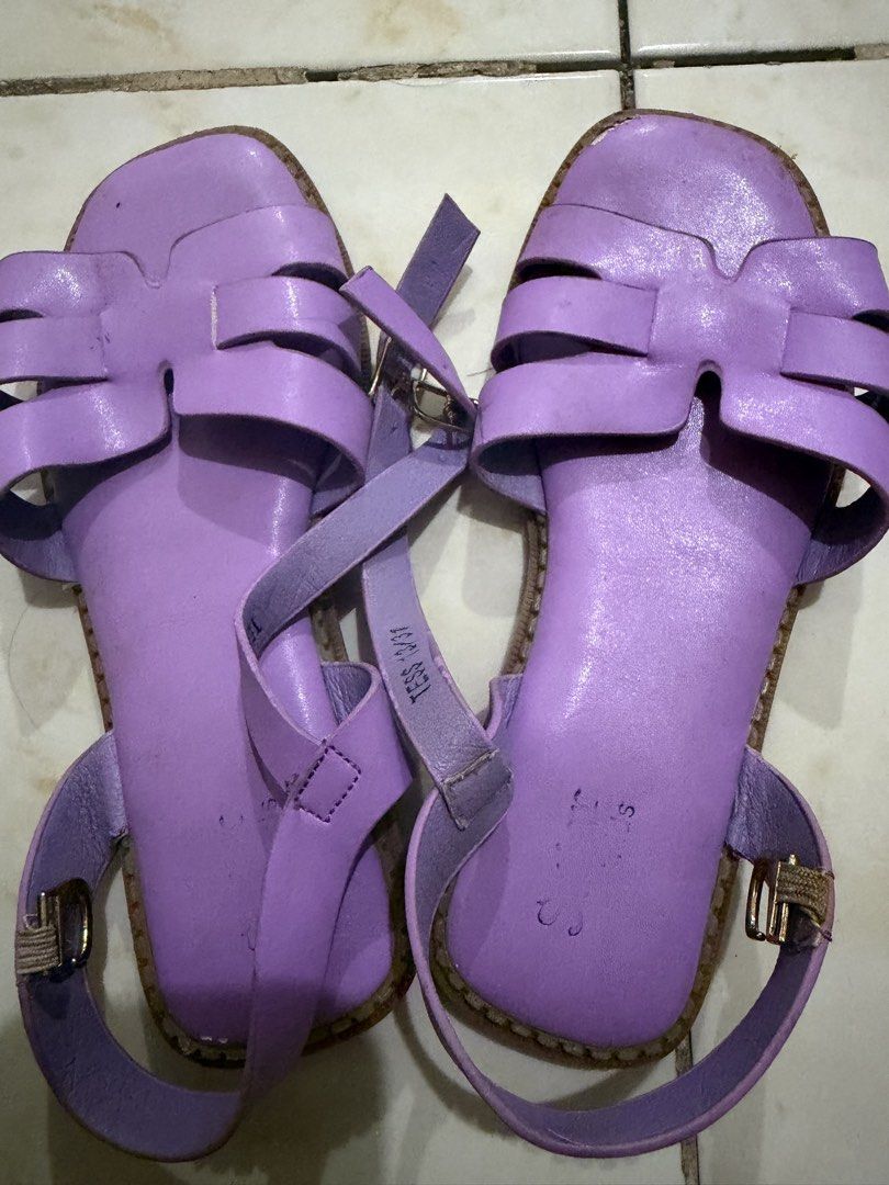 Purple Gladiator Strappy Flat Sandals Size 31 (Category: Flats & Sandals) located in Taguig. Submitted by heideewatts (Listing ID 1468617983, Image 1). Description: - Color: Bright purple - Size: 31 (stamped on sole and inner strap) 21cm outside size - Style: Strappy sandals with flat soles, minimal heel, and ankle buckle closure - Condition: Worn a few times, soles show normal signs of wear/dirt - Perfect fun pop of color for warm weather outfit