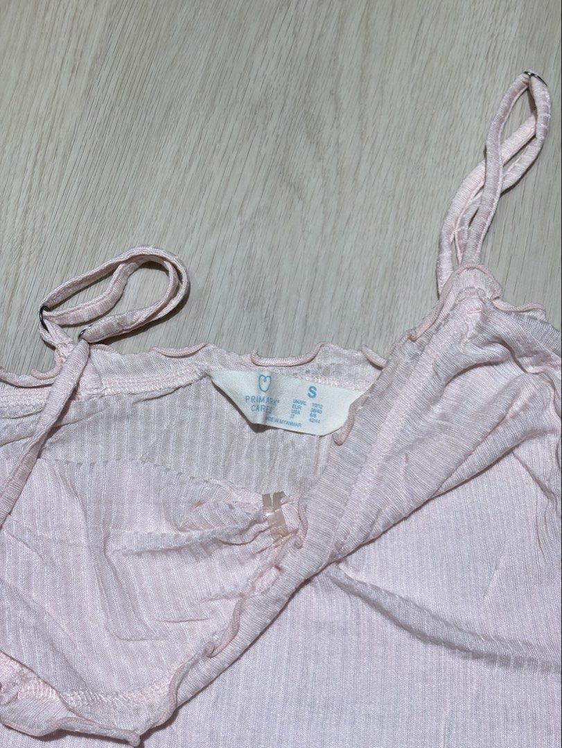 Pyjamas singlet (Category: Sleeveless) located in Batu Pahat. Submitted by gettheprelovedd (Listing ID 1468539348, Image 2). Description: Postage RM7.