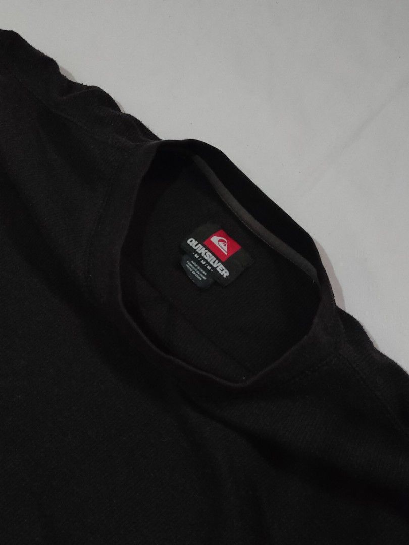 Quicksilver Thermal Long sleeve (Category: Coats, Jackets and Outerwear) located in Taguig. Submitted by joshferarro_ (Listing ID 1468513668, Image 3). Description: Medium to Large.