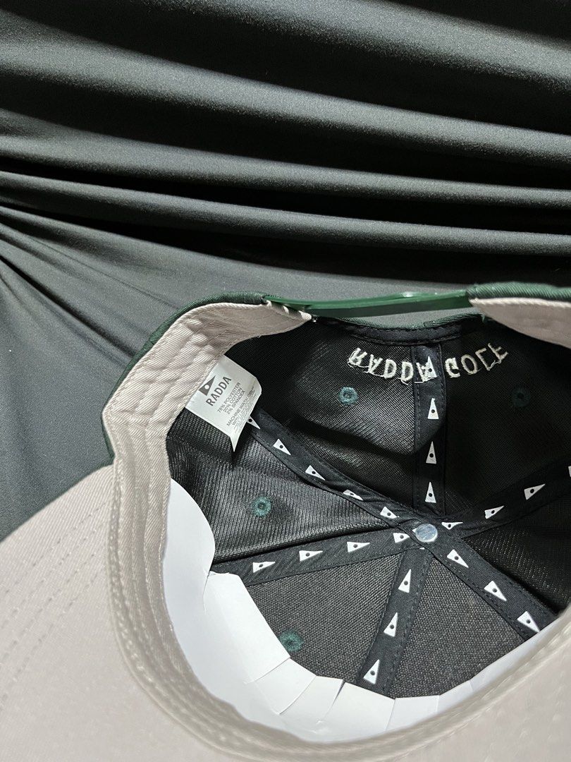 RADDA GOLF (Category: Caps & Hats) located in Quezon City. Submitted by headline. (Listing ID 1468681530, Image 3). Description: RADDA GOLF SNAPBACK DARK GREEN EXCELLENT CONDITION FOR ONLY:850php +SHIPPING FEE.