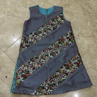 (Category: ) located in . Submitted by wevibevintage (Listing ID 1468559834, Image 1). Description: .