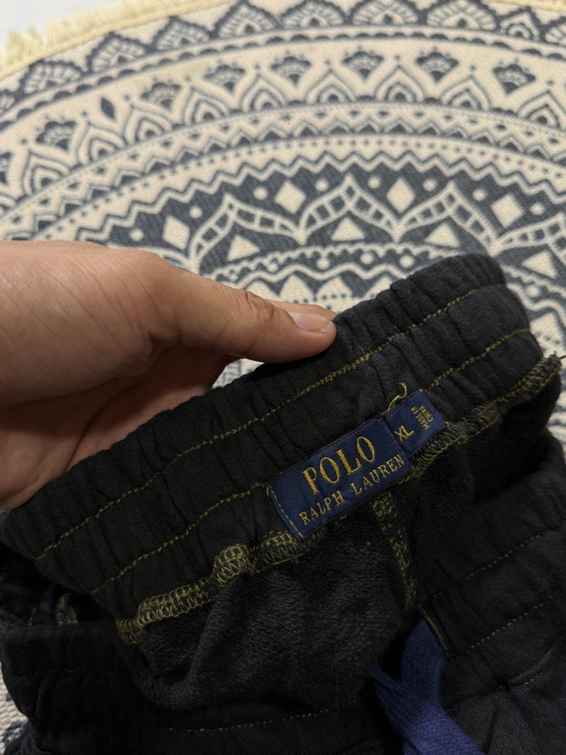 Ralph lauren bear short (Category: Shorts) located in Daraga. Submitted by mirandillaadrian (Listing ID 1468665376, Image 2). Description: Authentic 30-35x20.5 No issue Need wash fresh from bale 9.7/10 solid pa.