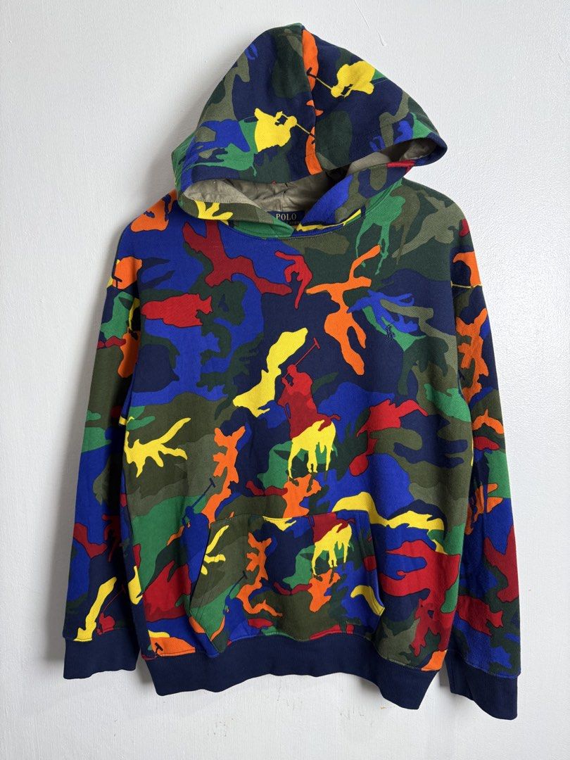 Ralph lauren camou design jacket (Category: Coats, Jackets and Outerwear) located in Daraga. Submitted by mirandillaadrian (Listing ID 1468668302, Image 1). Description: No issue Like new 20-21x27 Small to med.