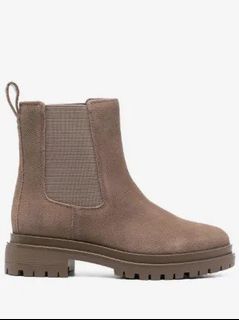 (Category: ) located in . Submitted by dropdeadprices (Listing ID 1468593293, Image 1). Description: .