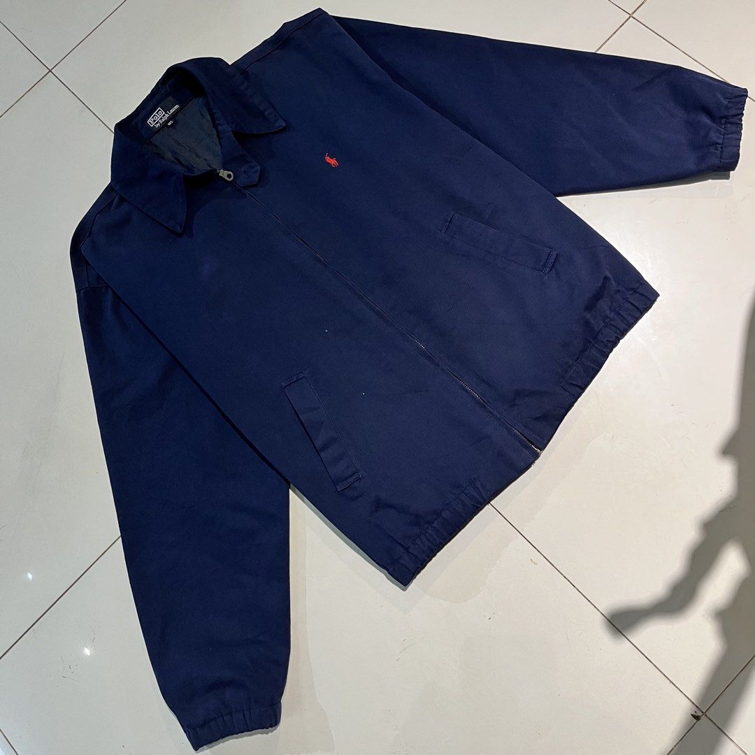 Ralph Lauren Harrington Jacket (Category: Coats, Jackets and Outerwear) located in Valencia. Submitted by yaku_lux (Listing ID 1468506953, Image 1). Description: Excellent Condition 26.5 length 27 width .