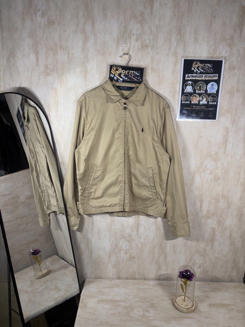 RALPH LAUREN HARRINGTON JACKET (Category: Coats, Jackets and Outerwear) located in Cabuyao City. Submitted by pormanation-thrift-store (Listing ID 1468607989, Image 1). Description: RALPH LAUREN HARRINGTON JACKET Condition: LIKE NEW Color rate: 10/10 (PWEDE SA MASELAN) Size: MEDIUM Dimes: 23.5”Wx26.5”L Issue: NONE‼️ Price: 4200.