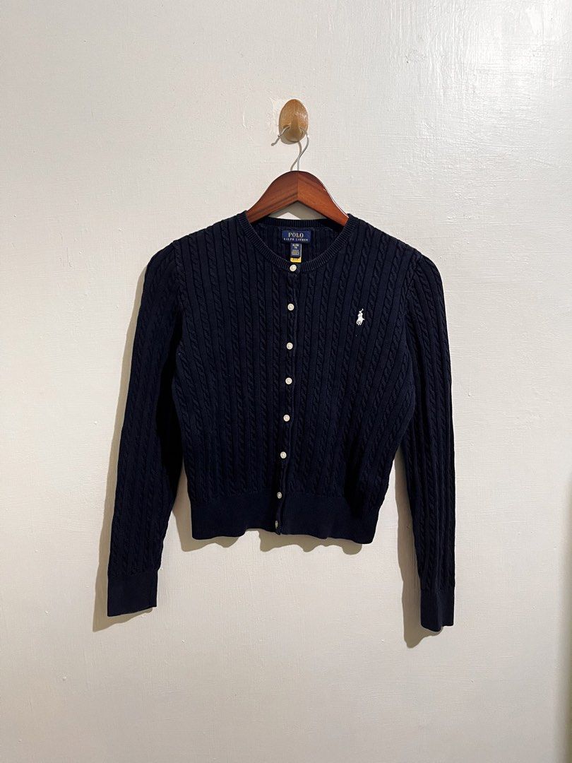 RALPH LAUREN KNITTED (Category: Coats, Jackets and Outerwear) located in Sagay. Submitted by jan_arvene (Listing ID 1468644665, Image 2). Description: Ralph Lauren knitted Original 19” length by 19” width Fixable issue in neck line .