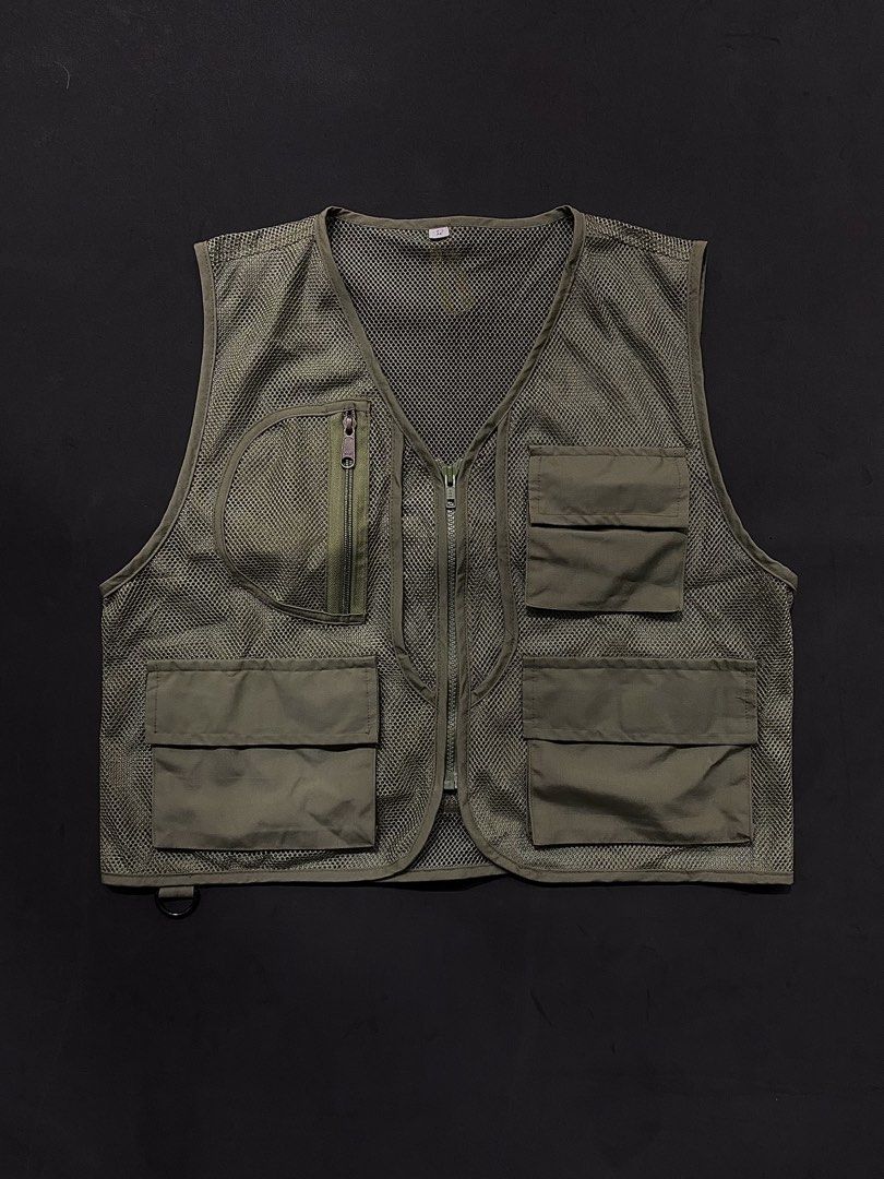 Random Olive Green Utility Mesh Vest (Category: Coats, Jackets and Outerwear) located in Quezon City. Submitted by rlphvncntbs (Listing ID 1468507875, Image 1). Description: Random Olive Green Utility Mesh Vest Size: Large on Tag, Fits Small - Medium Measurements: 20" x 19.5" Excellent Condition ₱1,000 + SF (Negotiable).