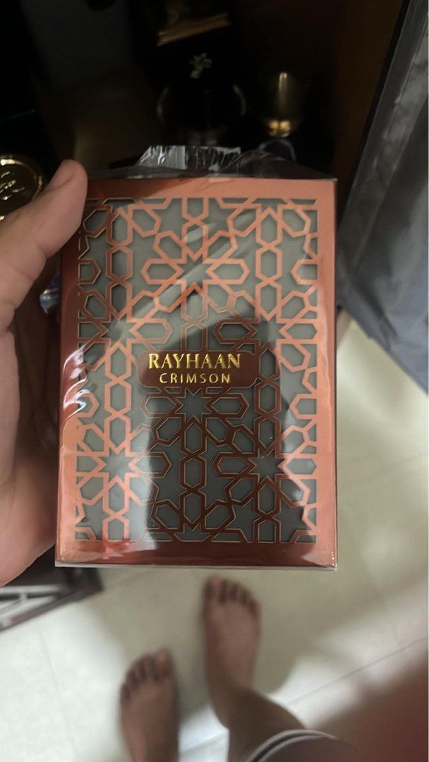 Rayhaan Crimson (Category: Fragrance & Deodorants) located in Agoncillo. Submitted by toughfee (Listing ID 1468674493, Image 1). Description: FOR SALE! WITH BOX Blind bought this and too strong for me. Not the type of scent I usually go for. Around 90% juice level Selling for only 999 📍Batangas SF c/o buyer.