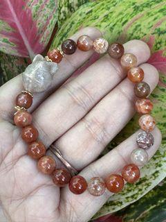(Category: ) located in . Submitted by selling_low_by_bella_ben (Listing ID 1468612066, Image 1). Description: .