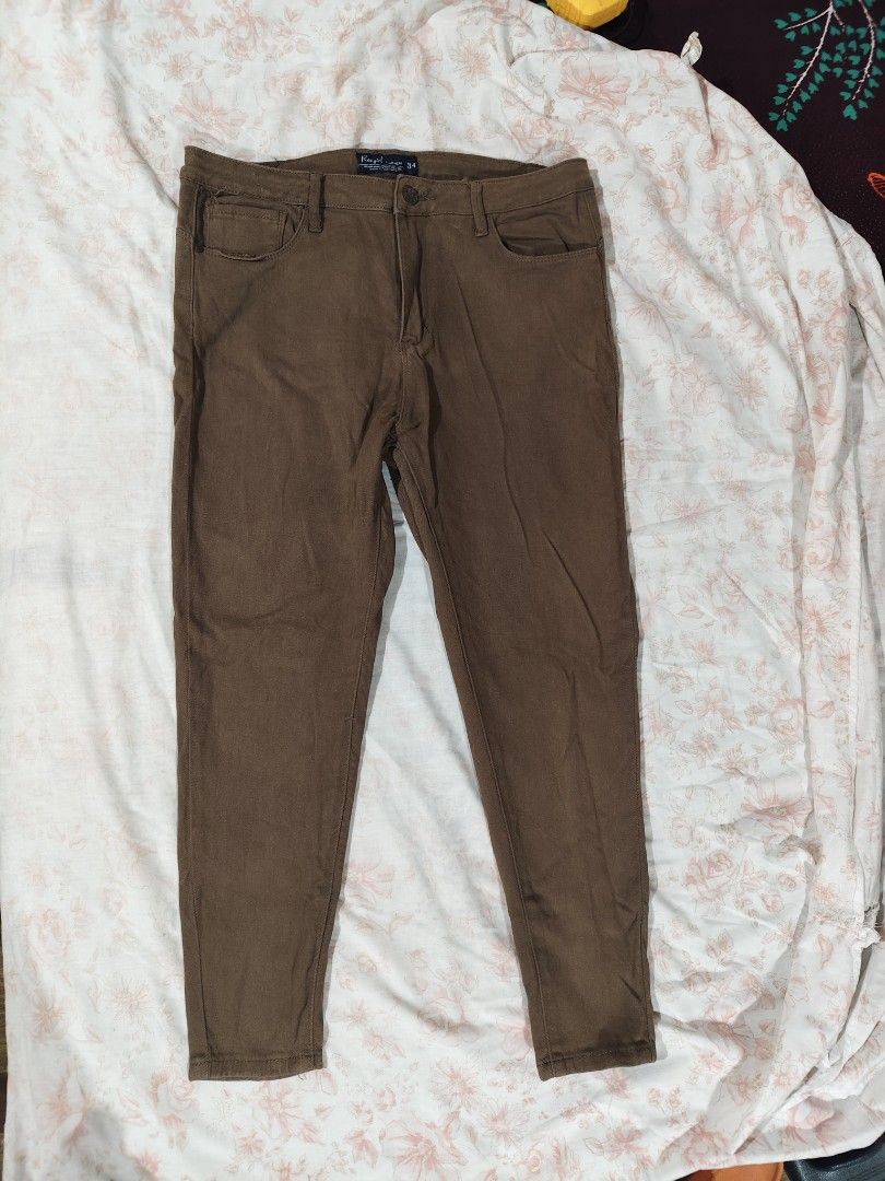 Redgirl choco brown stretch denim pants (Category: Jeans) located in Bulacan. Submitted by angel.decluttersx (Listing ID 1468638134, Image 2). Description: 34 waistline on tag L 35" W 16" hard denim fabric material no issue.